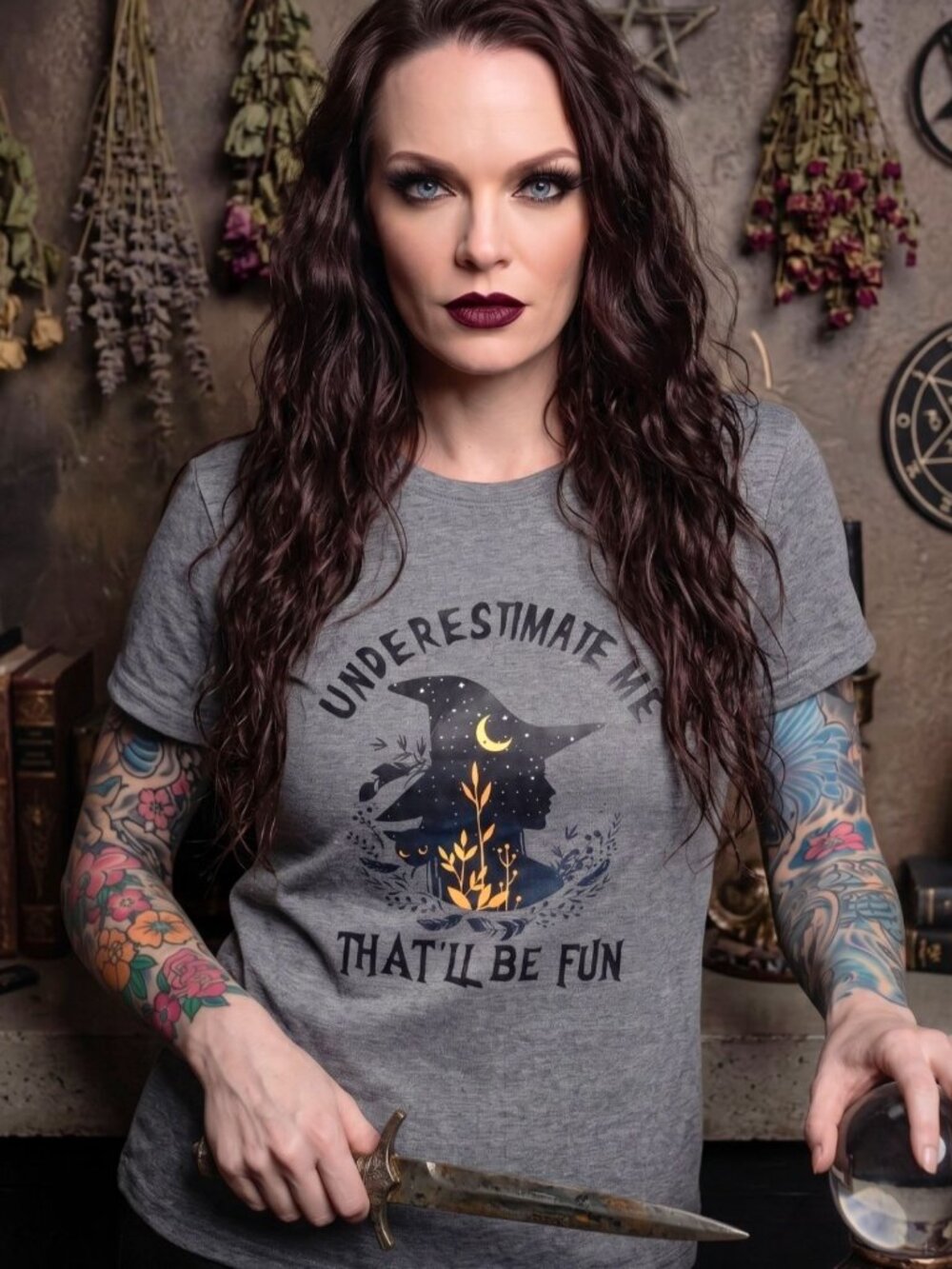 A Gothic Universe Underestimate Me Witch Black Cat Gray Graphic Tee Shirt L New